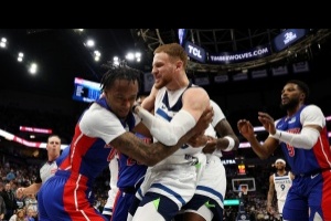 开云-比打球好看！篮球场上让你印象最深刻的“战斗场面”是？