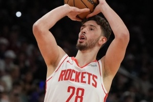 kaiyun-无力！申京11中5得14分7板6助 末节仅2分&amp;最后时刻被老詹血帽