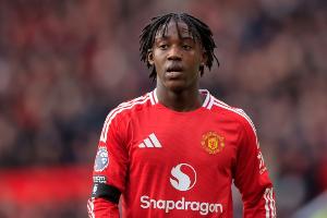 开云体育-邮报：梅努考虑离队吸引10豪门关注 当初索要18万镑周薪被拒